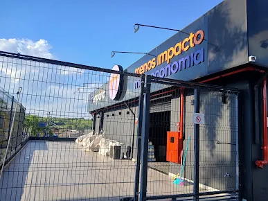 Mercado Menos Impacto Sousas